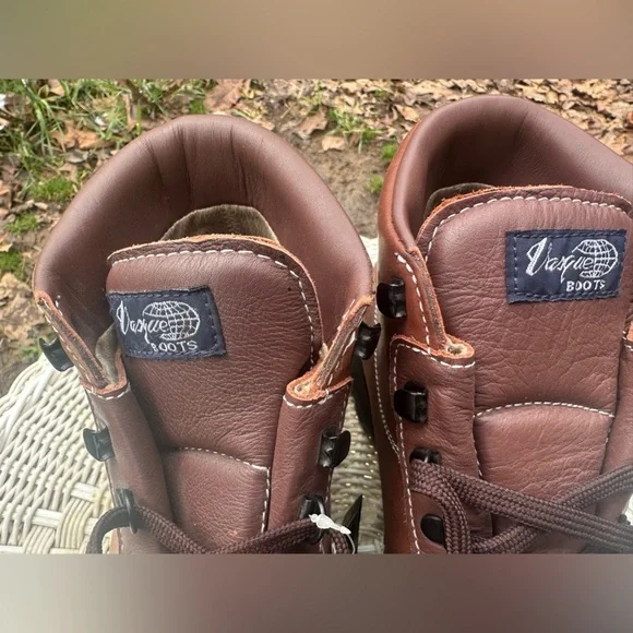 Vasque boots. Vasque Sundowner GTX boots. Size 8.5. Backpacking boots. Hike work - Picture 2 of 13